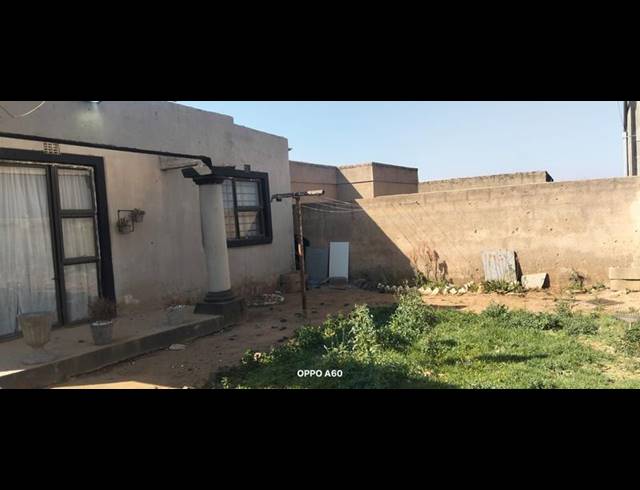 2 BEDROOM HOUSE FOR SALE IN PALM RIDGE